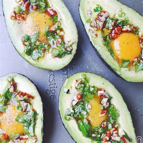 Eggs Baked In Avocado Avocado Egg Bake Baked Avocado Avocado Egg