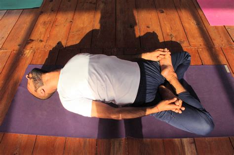 How to Increase Back Flexibility Through Yoga Exercise? | ArticleCube