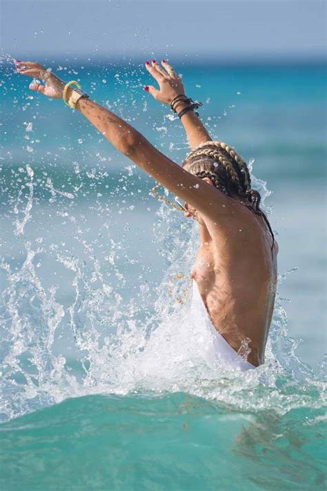 Lady Victoria Hervey Nipple Slip On The Beach In Barbados 2