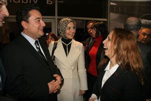 Ali babacan (4 nisan 1967, ankara), türk politikacı, ekonomist, mühendis ve demokrasi ve atılım partisi'nin (deva) kurucu genel başkanı. Seby Fashion: Ali Babacan'nın güzel eşi ZEYNEP BABACAN ...