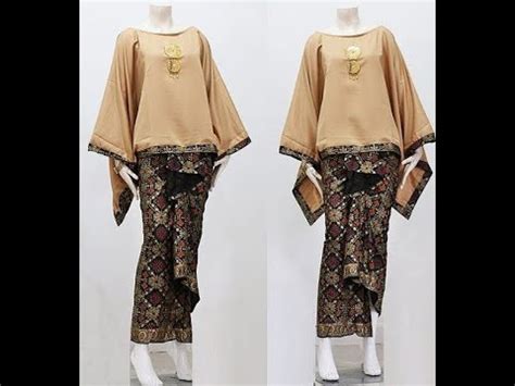 Model baju batik kombinasi sedang banyak diminati oleh masyarakat indonesia dewasa ini. Model Baju Gamis Batik kombinasi polos teranyar 2018 - YouTube