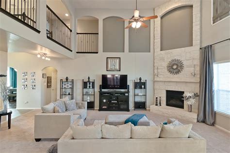 Two Story Living Room Paint Ideas