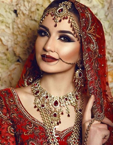 Latest Pakistani Bridal Makeup 2018 Perfect Look And Trend For Bride