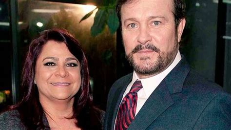 Arturo Peniche Retoma Su Matrimonio Con Su Esposa Gabriela Ortiz