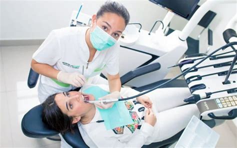 Odontología 】qué Es Carrera Funciones 2022