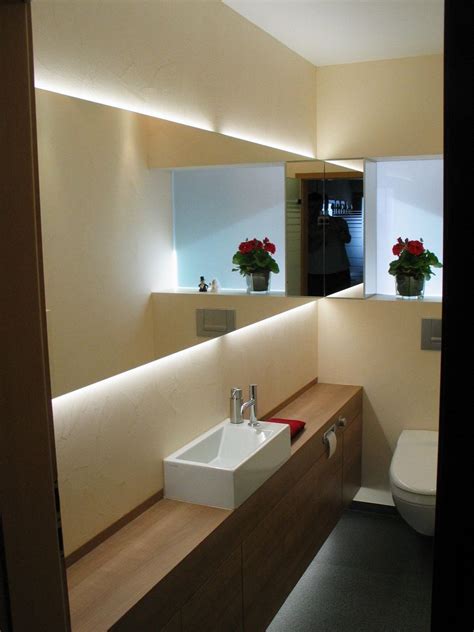 Da moderne badezimmer mit ihren überschaubaren abmessungen eher nasszellen gleichen, ist kreativität gefragt, um diese in wellnesstempel zu verwandeln. Gäste WC - nübel privat | Gäste wc modern, Gäste wc ...