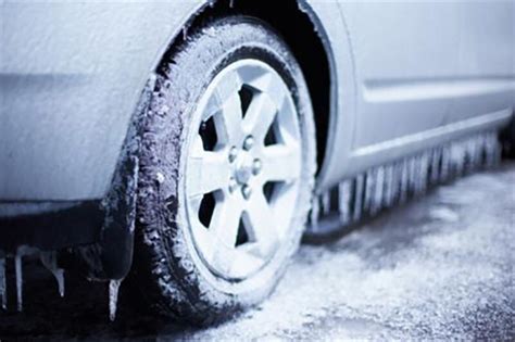 Avoid These Habits To Drive Safely This Winter