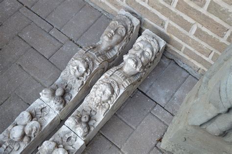 Proantic Pair Of 17th Century Stone Architectural Elements