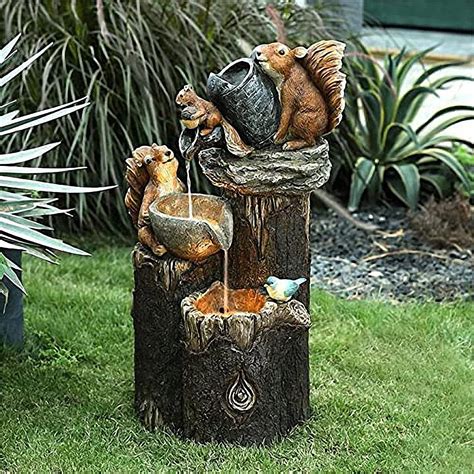 Garden Statue Squirrel Figurine Solar Squirrel Animal Sculpture