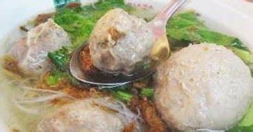 Ribuan resep masakan dan lengkap dengan cara memasak resep makanan indonesia, internasional, baik tradisonal atau modern menggunakan langkah yang mudah dan praktis. Hai sahabat Tips Resep Masakan, kali ini TipsResepMasakan.net akan berbagi Resep Bakso Sapi ...