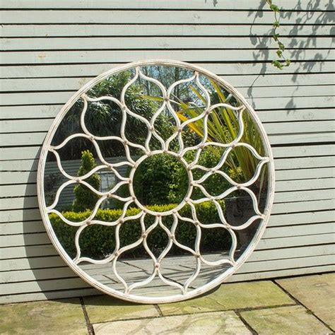 For The Indoors Outside Look You Cant Beat This Stunning Round Garden