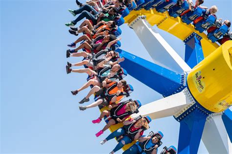 Watch A Wild Ride On Six Flags Wonder Woman Lasso Of Truth