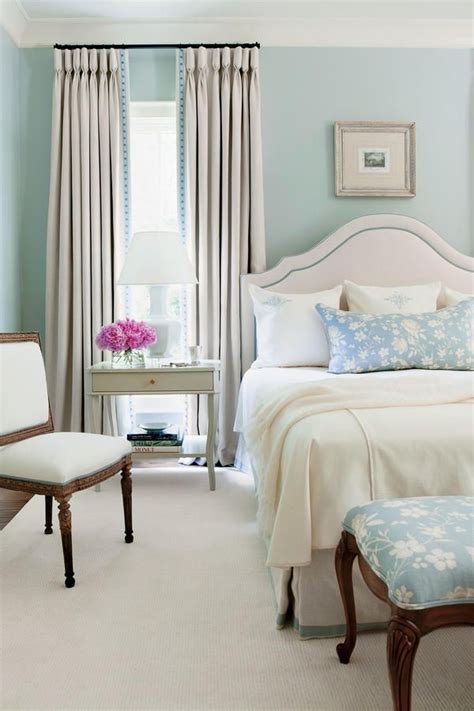 Lastly, using more than one paint color for a master bedroom visually breaks up space, making the room appear smaller. Beautiful Blue Bedrooms | Blue master bedroom, Blue ...