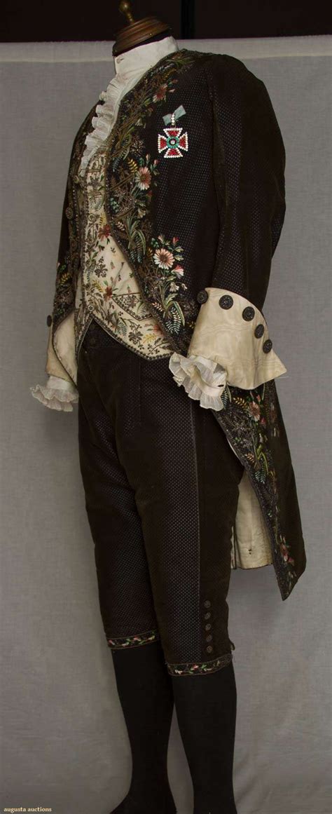 Gentlemans 4 Piece Court Suit C 1820 With Silk Fashion
