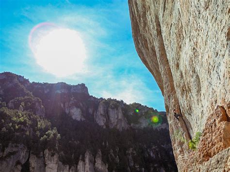 Guided Rock Climbing Tour In The Gorges Du Tarn 10adventures Tours