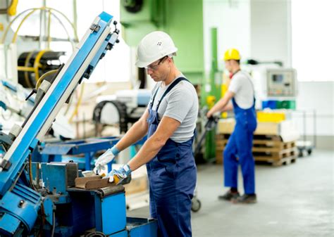Minimizing The Gender Gap In Manufacturing Industry