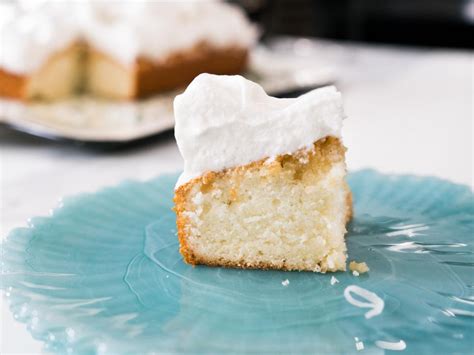 French coconut pie (trisha yearwood recipe) this is an easy pie to make with an amazing coconut. Trisha Yearwood's Best Dessert Recipes | Trisha's Southern ...