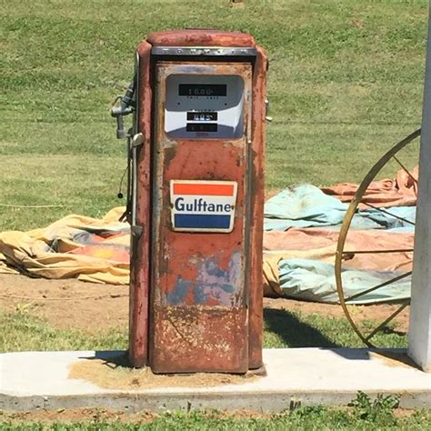 Pin By Clyde Glass On Gas Pumps Gas Pumps Old Gas Pumps Electronic