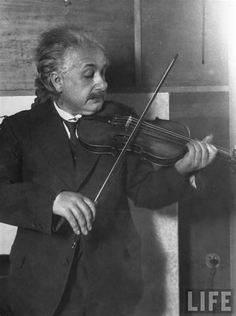 Einstein Playing The Violin Albert Einstein Einstein Physicist