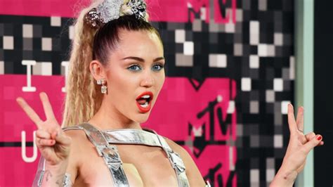 21 Of The Strangest Most Nsfw Lyrics On Miley Cyrus Surprise Album
