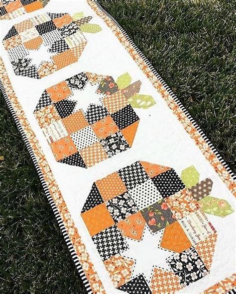 Patchwork Pumpkins Are Fun In This Quilt Quilting Digest Quilted