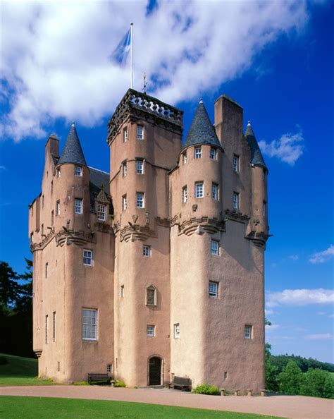 Craigievar Castle Visitscotland
