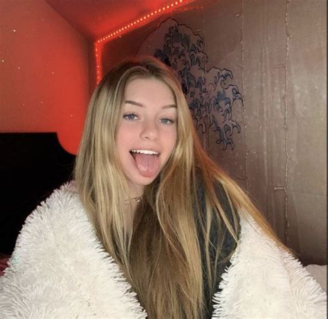 Naomi Skye Em 2022 Menina De Cabelo Loiro Tumbr Girl Ideias Para Selfie In 2022 Pretty