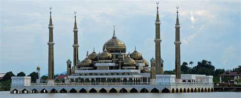 Padahal shalat lima waktu punya keutamaan yang begitu besar. Waktu Berbuka Puasa Terengganu Waktu Imsak 2017