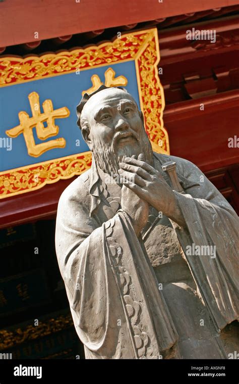 Statue Of Confucius At The Confucius Temple In Shanghai China Stock