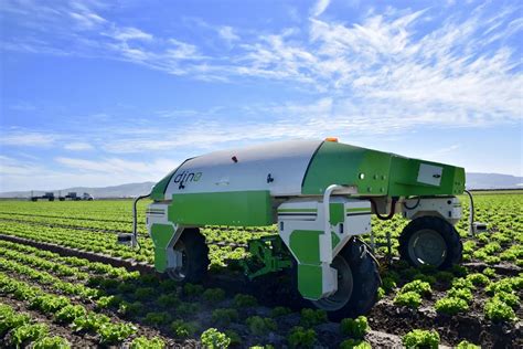 Futuristic Farming Has Arrived With Weeding Robots Modern Farmer