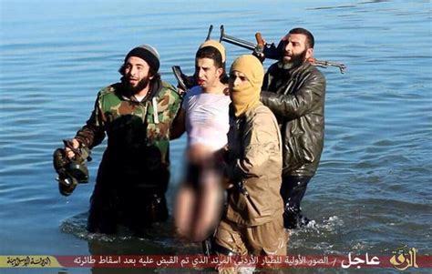 Islamic State Burns To Death Jordanian Pilot Muadh Al Kasasbeh Pictures Ya Libnan
