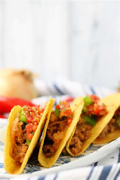 The Tastiest Turkey Tacos Quick And Easy The Pretty Bee