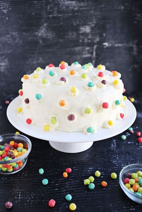 25 Insanely Creative Ways To Decorate A Cake That Are Easy Af
