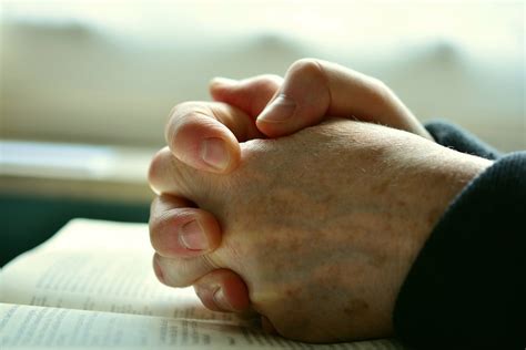 Why Bow Head, Fold Hands, and Close Eyes for Prayer or ...