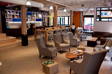 Scopri i servizi bancari e finanziari online ing: ING launches cafe, workspace at Yonge & Shuter