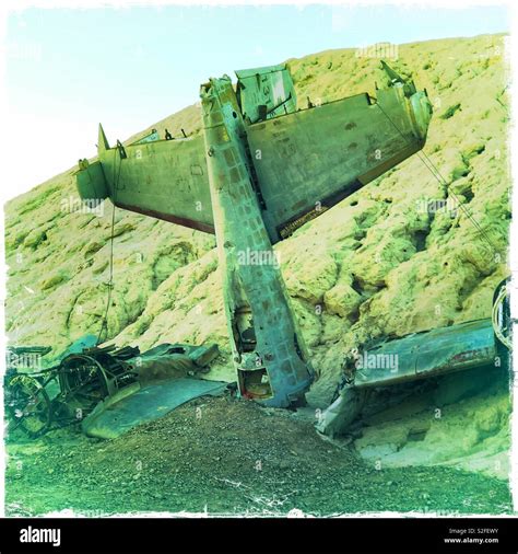 Old Plane Crash Landed In Desert Stock Photo Alamy
