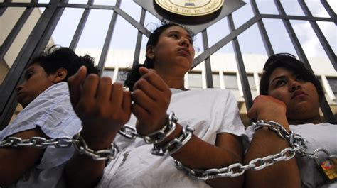 El Salvador Woman Jailed After Stillbirth Seeks Freedom Womens Rights Al Jazeera