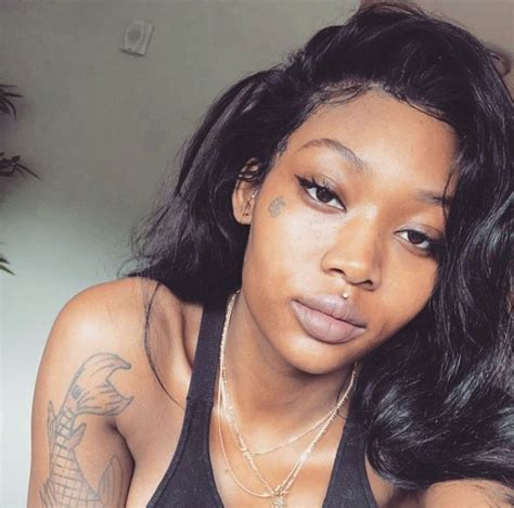 Summer walker is an upcoming r&b artist who has taken the center stage in the music scene with her recent collaboration with drake. Summer Walker Tattoos - Web Lanse