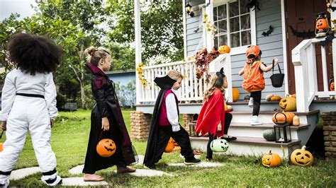 √ How Long Has Halloween Been Celebrated In America Anns Blog