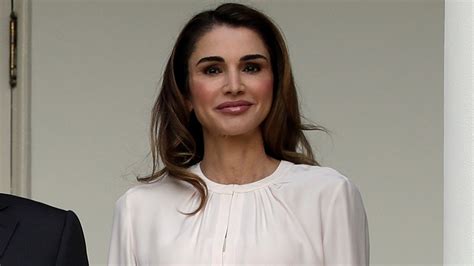 Queen Rania Of Jordan Wears Pink To Visit The White House Vogue