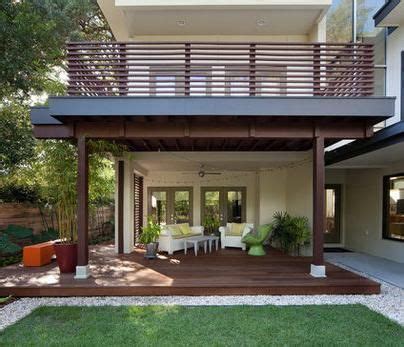 La casa se vende a puerta cerrada. 15 Modern Deck Design Photos | Casas de dos pisos, Pisos de terrazas, Casas con balcon