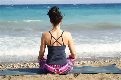 Yoga By The Beach 8 Easy Tips For The Best Experience