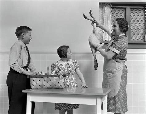 1940s Housewife In Kitchen Showing Raw Photograph By Vintage Images