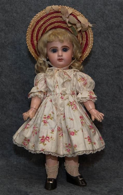 Pin By Elvie Quinones On Vintage Dolls And Doll Clothing Antique Doll