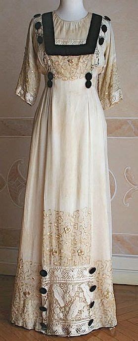 1909 ~ Edwardian Day Dress In Ivory Silk With Black Velvet Trimmings