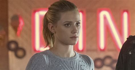 Dark Betty Riverdale Season 2 Webcam Storyline Over