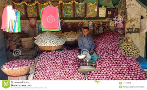 Onion Vendor On Market Editorial Photo Image Of Mysore 111181946