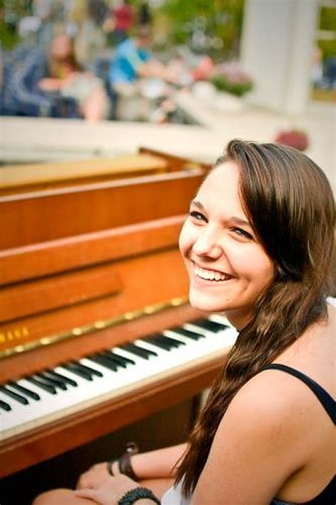 Последние твиты от liss (@liss_). Musikschule präsentiert Nachwuchspianistin Laura Liß ...