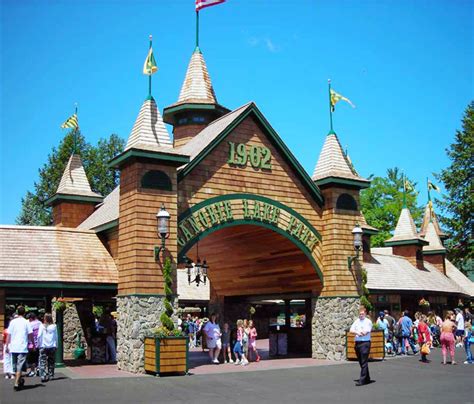 Historic Canobie Lake Amusement Park Entrance Carouselhistory