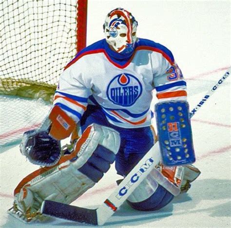 Grant Fuhr Hockey Goalie Hockey Pictures Nhl Hockey